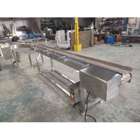 Bottle conveyor line 2