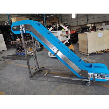 Chain plate inclined hoist 1